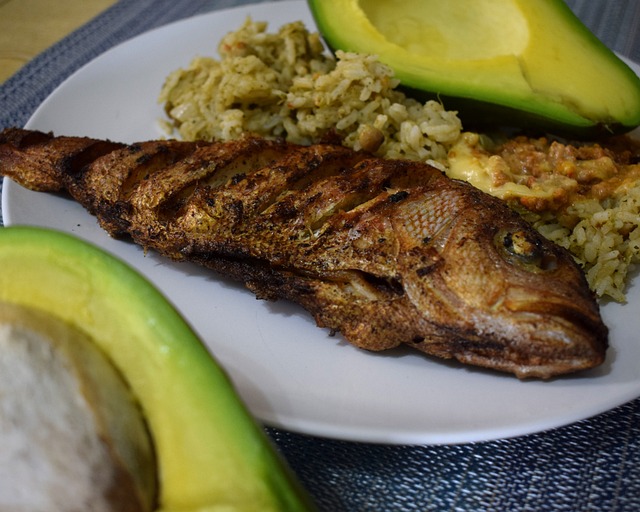 Fried fish with avocado